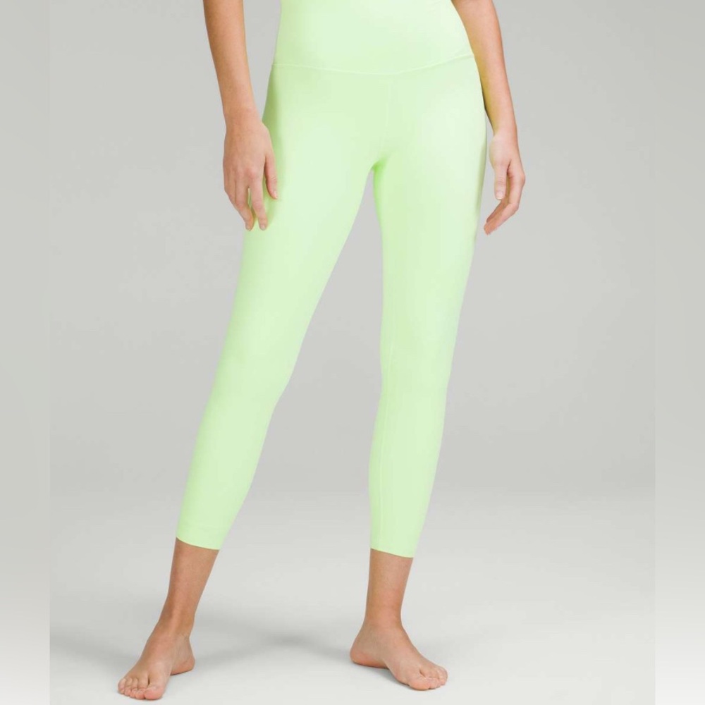 Size 0 - Lululemon Align High-Rise Pant 25"
Color - Faded Zap